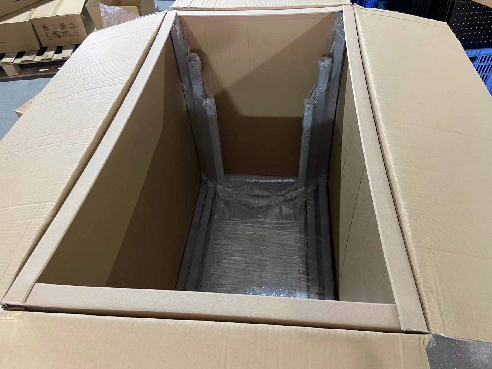 Protective packing for custom display table