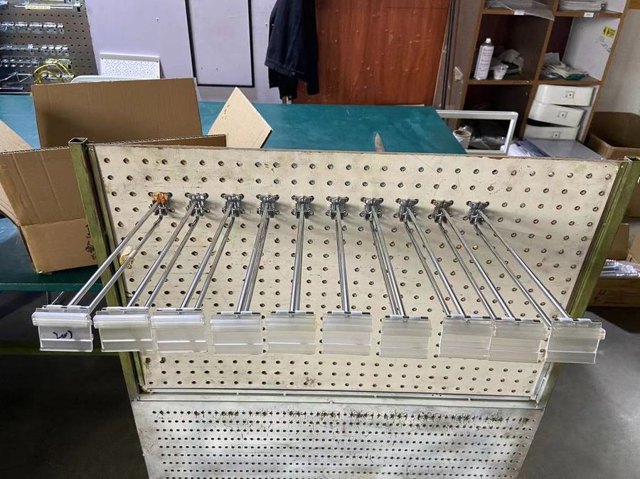 Metal display hooks
